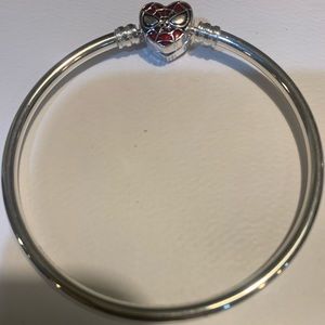 Pandora Moments Marvel Spider-Man Mask Clasp Bangle